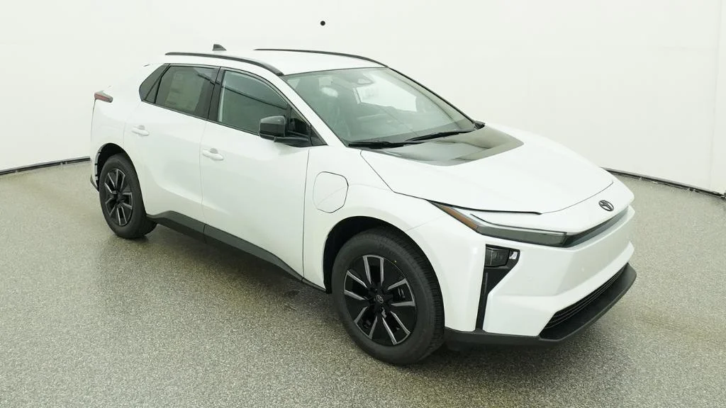 New 2026 Wind Chill Pearl Toyota XLE image 62