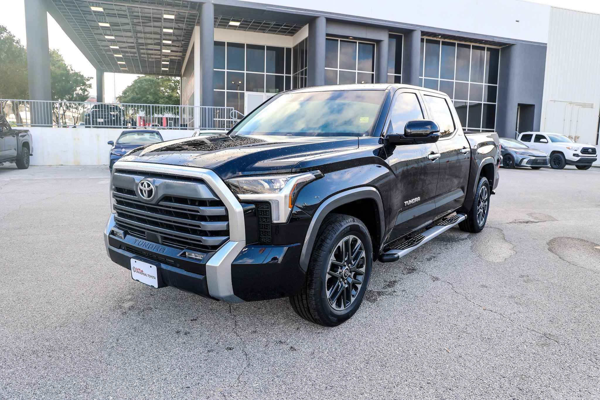 Used 2022 MIDNIGHT BLACK ME Toyota Limited image 1