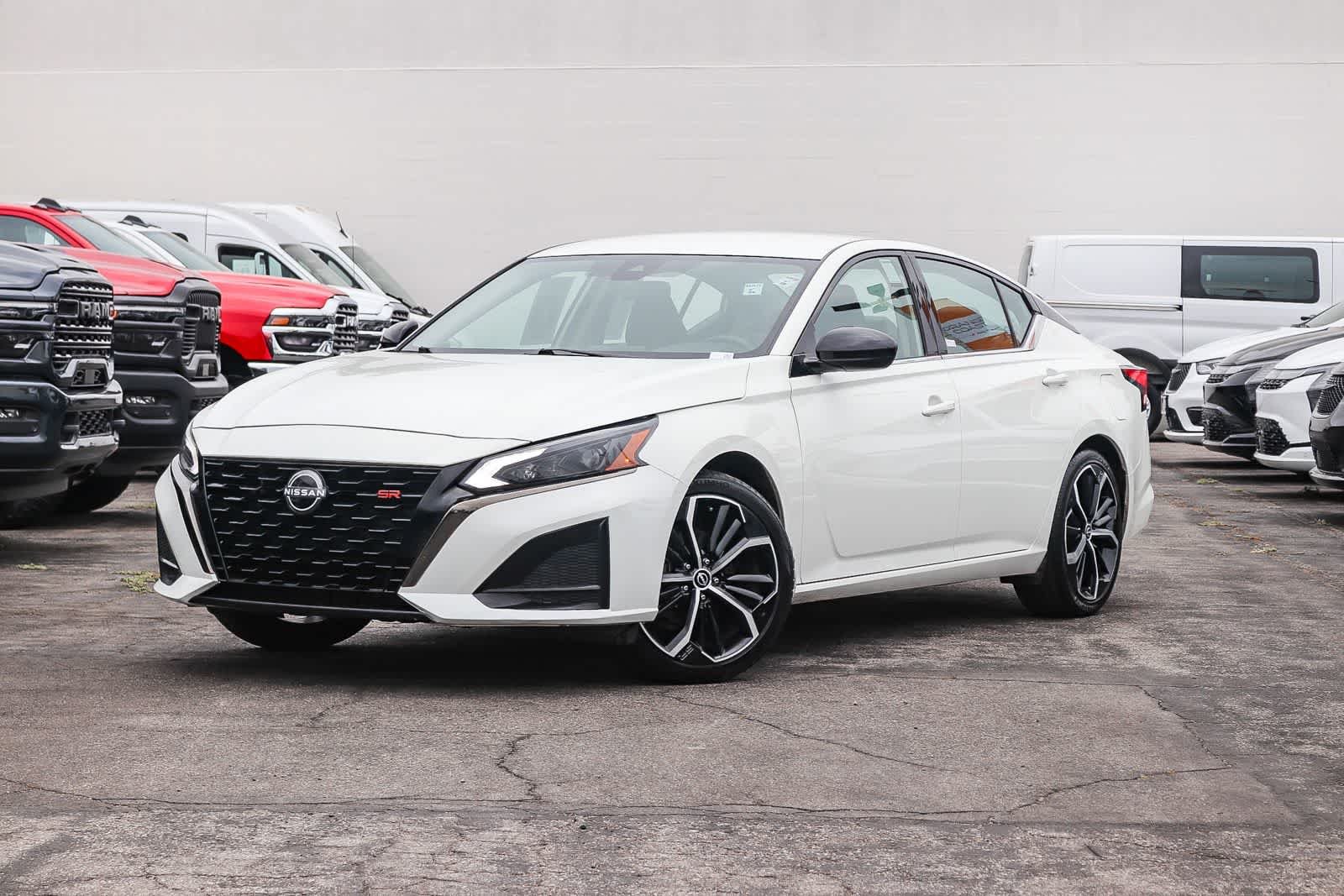 2024 Nissan Altima 2.5 SR