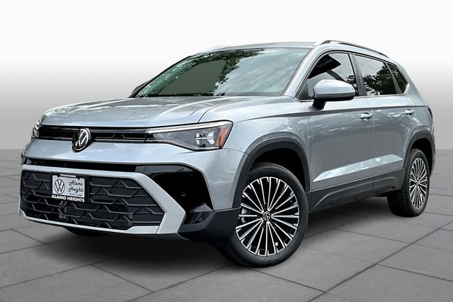 New 2025 Volkswagen Taos 1.5T SE FWD Sport Utility