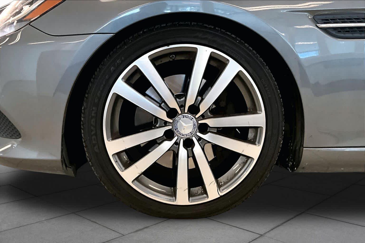 Used 2017 Selenite Grey Metallic Mercedes-Benz SLC 300 image 9