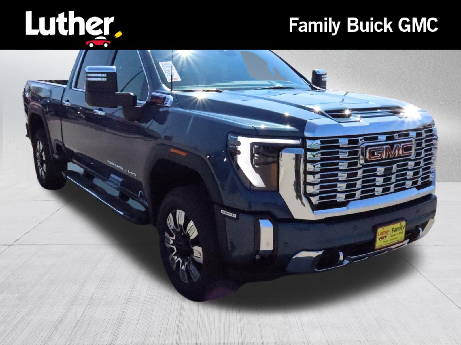 2026 GMC Sierra 4WD Crew Cab Standard Box Denali's photo
