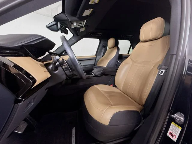 Certified Used 2023 Black Land Rover SE Dynamic image 11