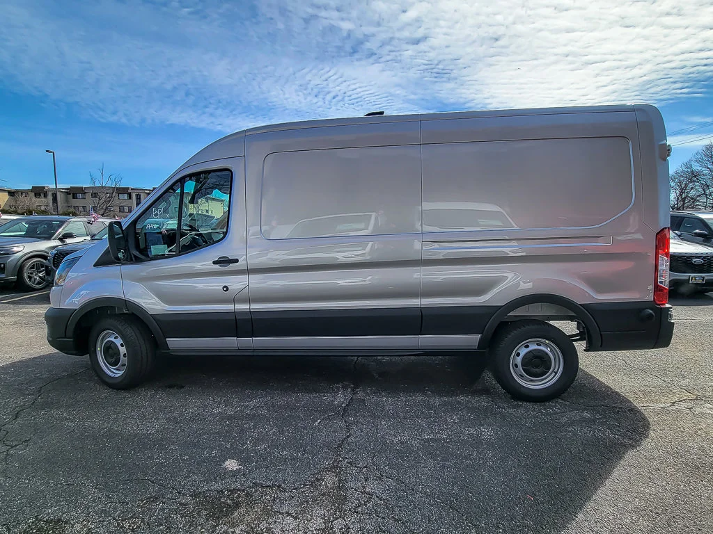 New 2026 Ingot Silver Metallic Ford Cargo Van image 7