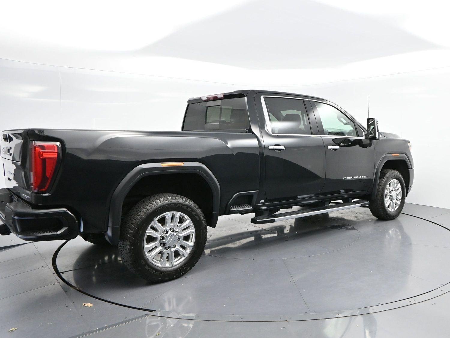Used 2020 Onyx Black GMC Denali image 7