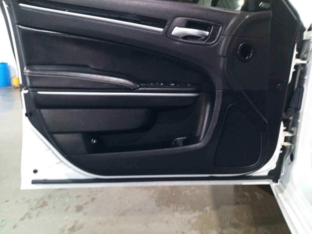 Used 2022 White Chrysler S image 12