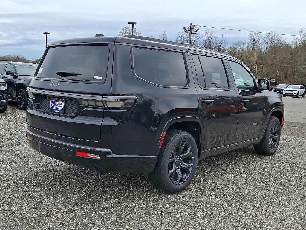 New 2026 High Gloss Black Exterior Paint Jeep Limited Altitude image 8