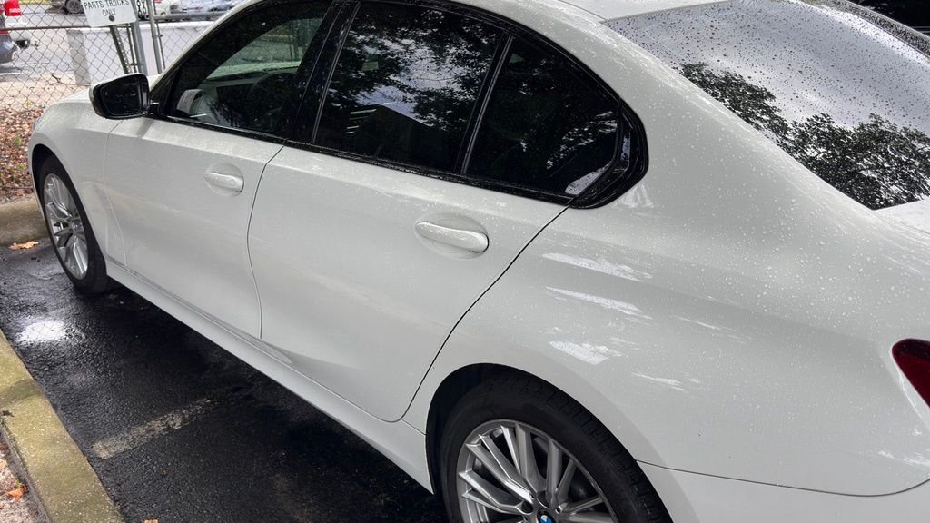 Used 2023 Alpine White BMW 330i image 9