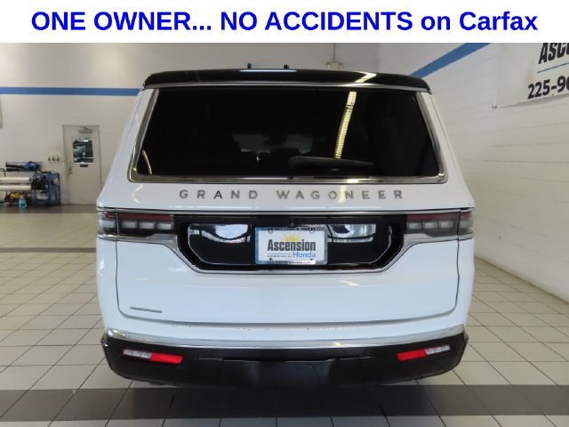 Used 2023 Bright White Clearcoat Jeep Base image 13