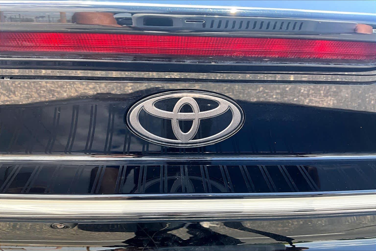 Used 2026 Guardian Gray Toyota SE image 32