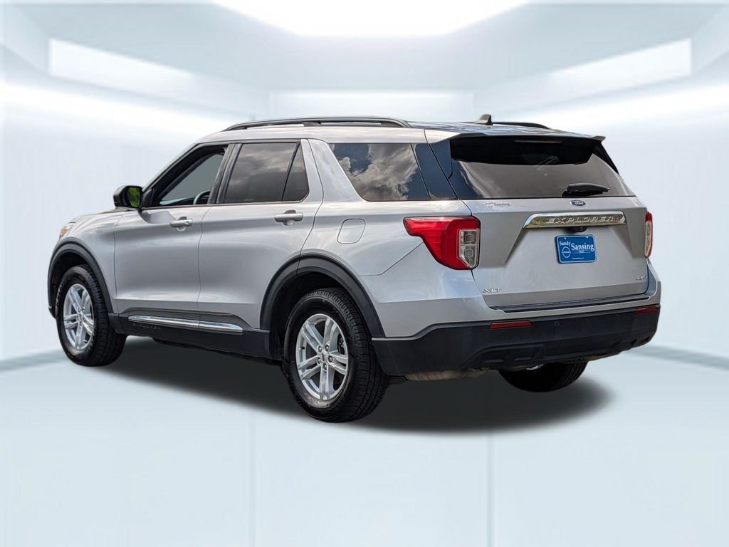 Used 2021 Silver Ford XLT image 4