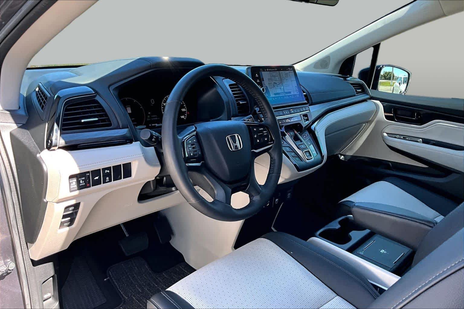 Used 2025 Modern Steel Metallic Honda Elite image 18