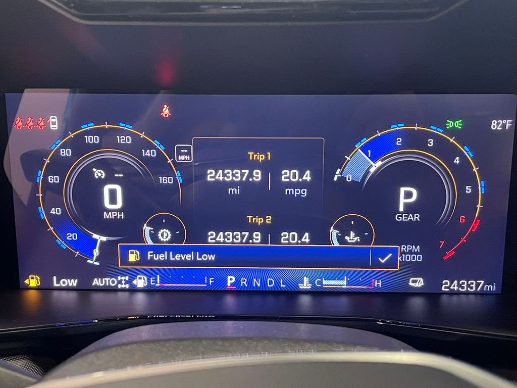Used 2024 Blue Chevrolet Z71 image 32