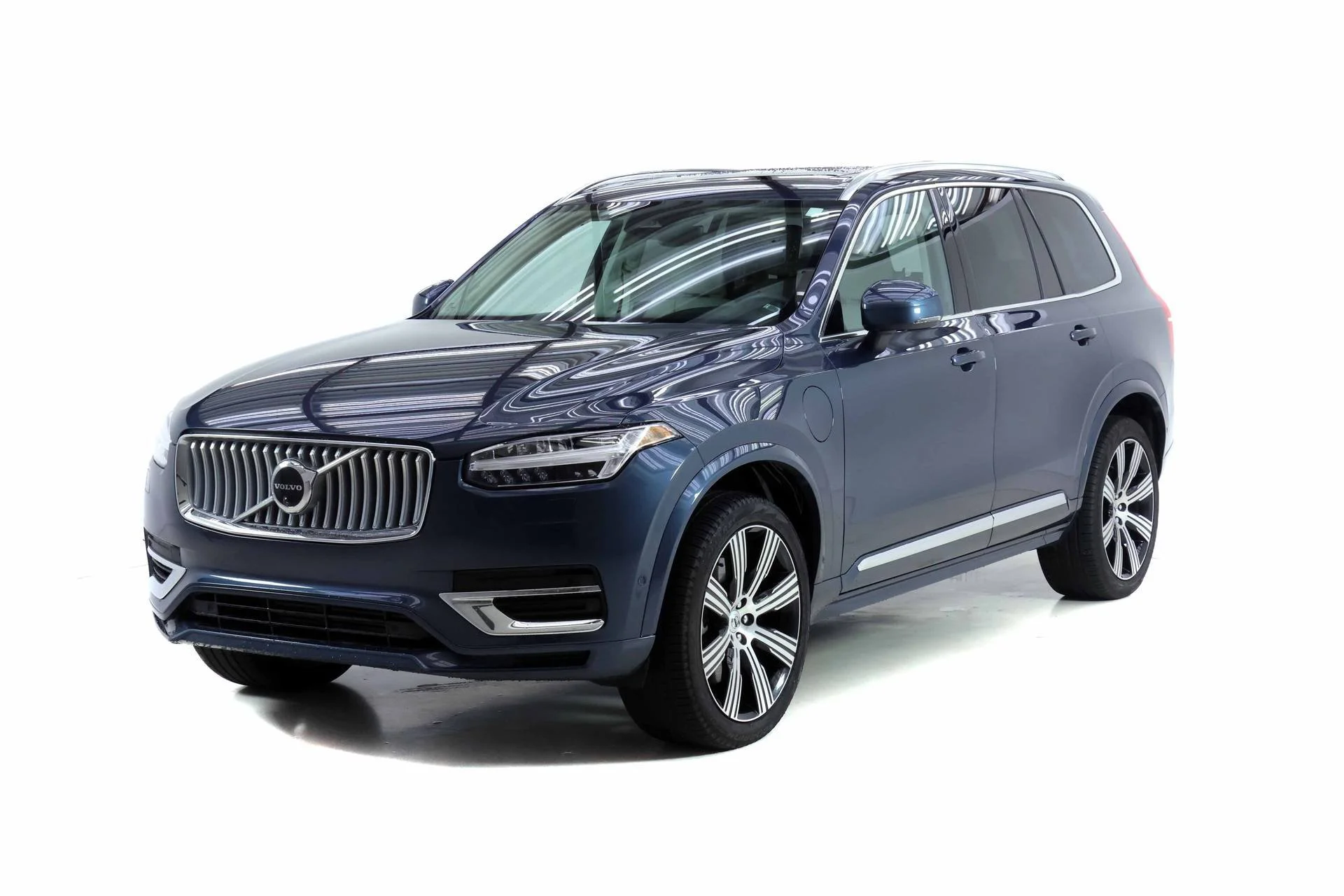 2025 Volvo XC90 Plug-In Hybrid