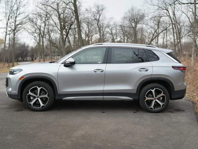 2026 Volkswagen Tiguan SE - Photo 10