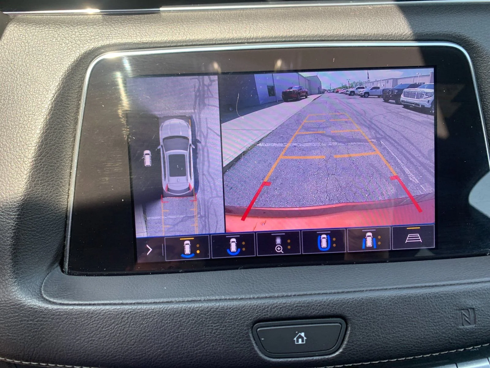 Used 2019 AUTUMN METALLIC Cadillac AWD Premium Luxury image 21