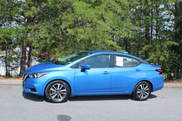 Used 2021 Electric Blue Metallic Nissan SV image 4