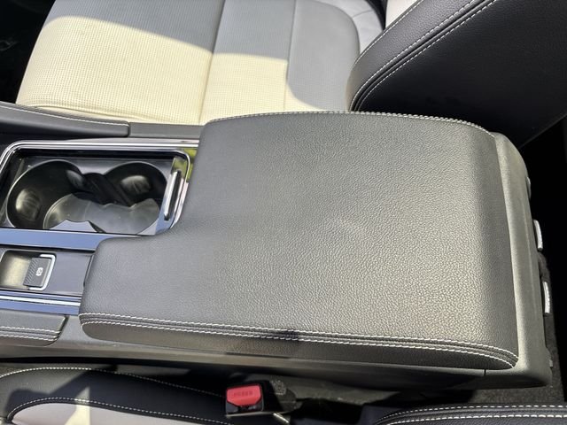 Used 2019 White Jaguar 20d R-Sport image 20