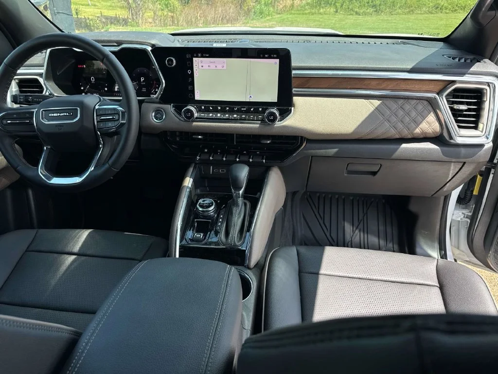 Used 2026 White GMC Denali image 17