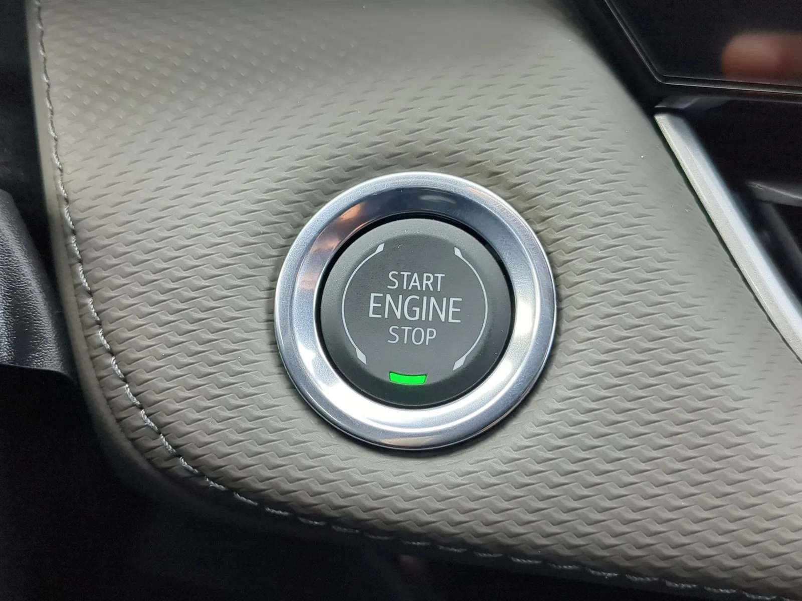 2026 Chevrolet Equinox LT - Photo 41