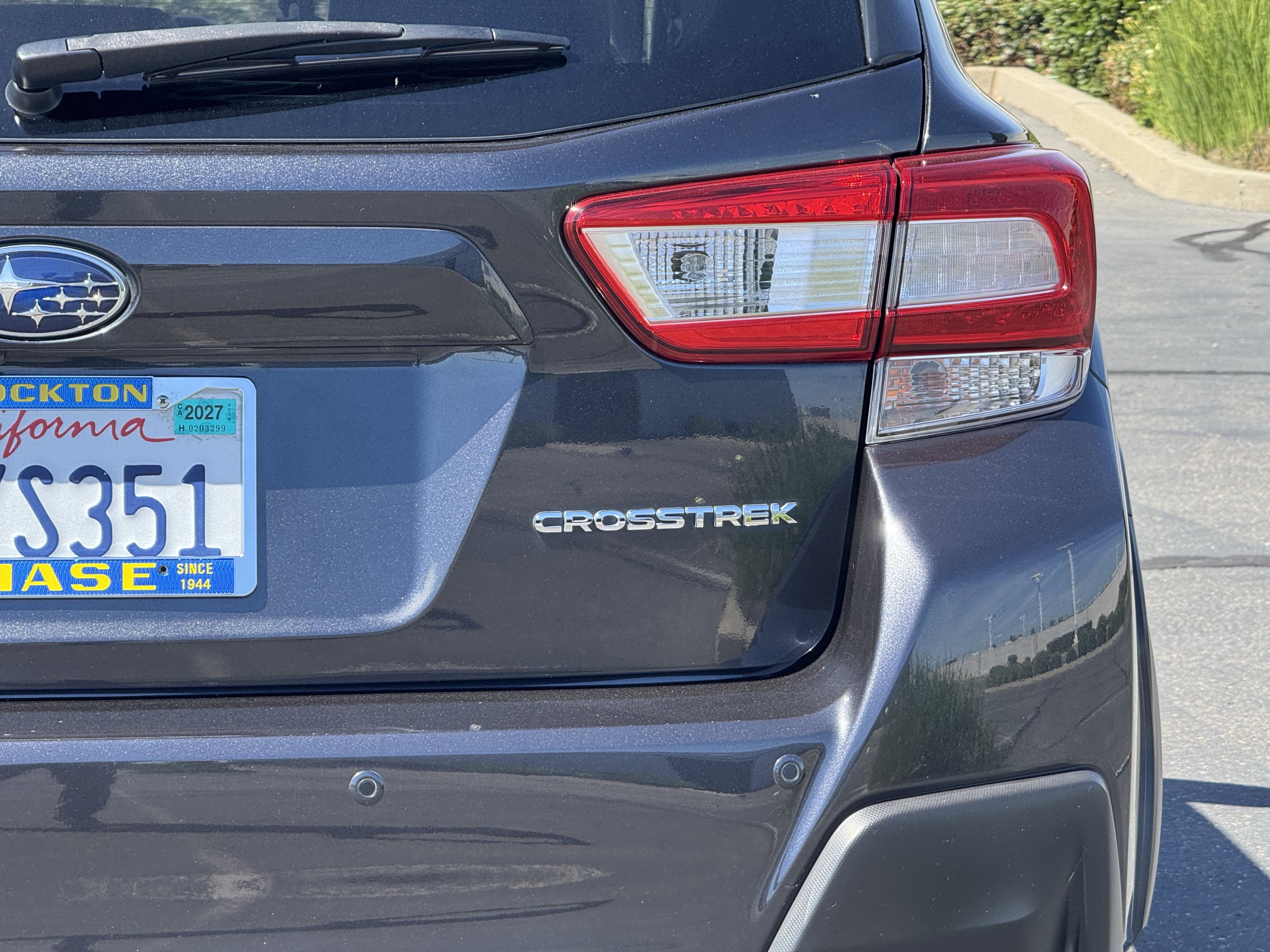 Used 2019 Gray Subaru 2.0i Limited image 8