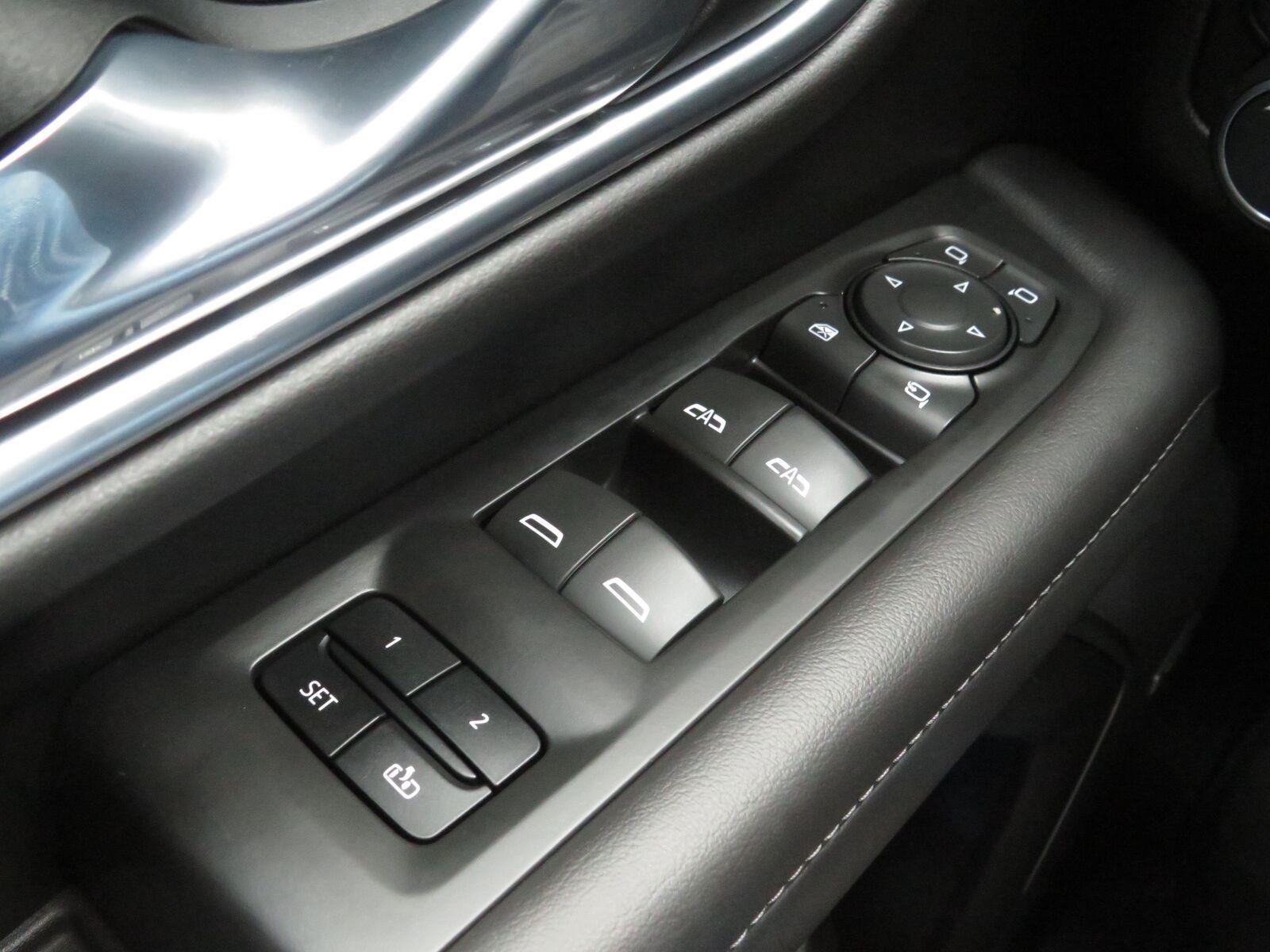 Used 2021 Midnight Blue Metallic Chevrolet LT image 33