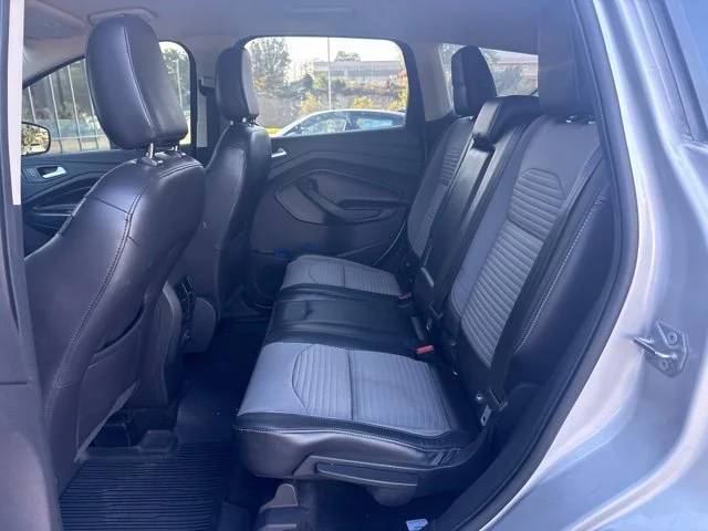 Used 2019 Silver Ford SE image 6