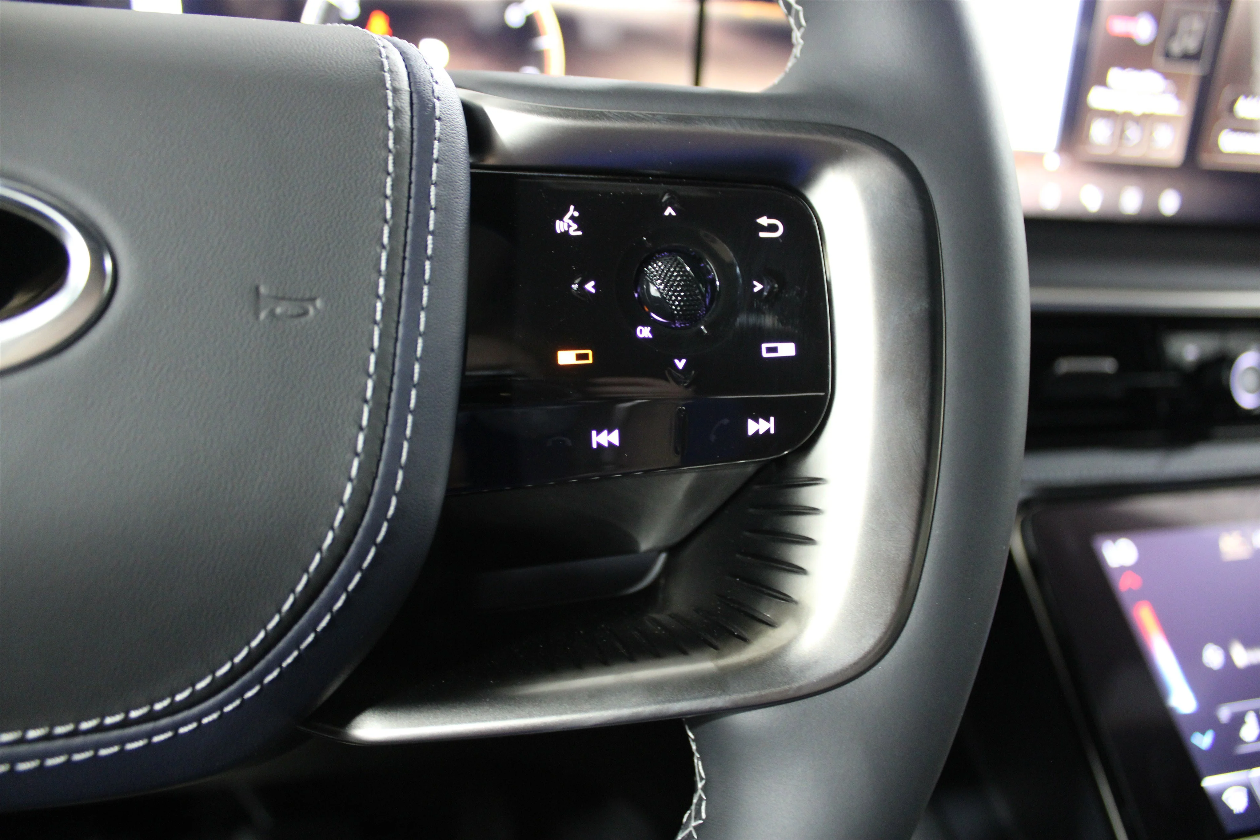 2026 INFINITI QX80 Sport - Photo 11