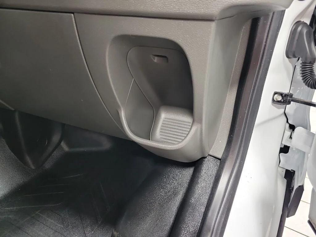 Used 2024 Oxford White Ford Base image 20