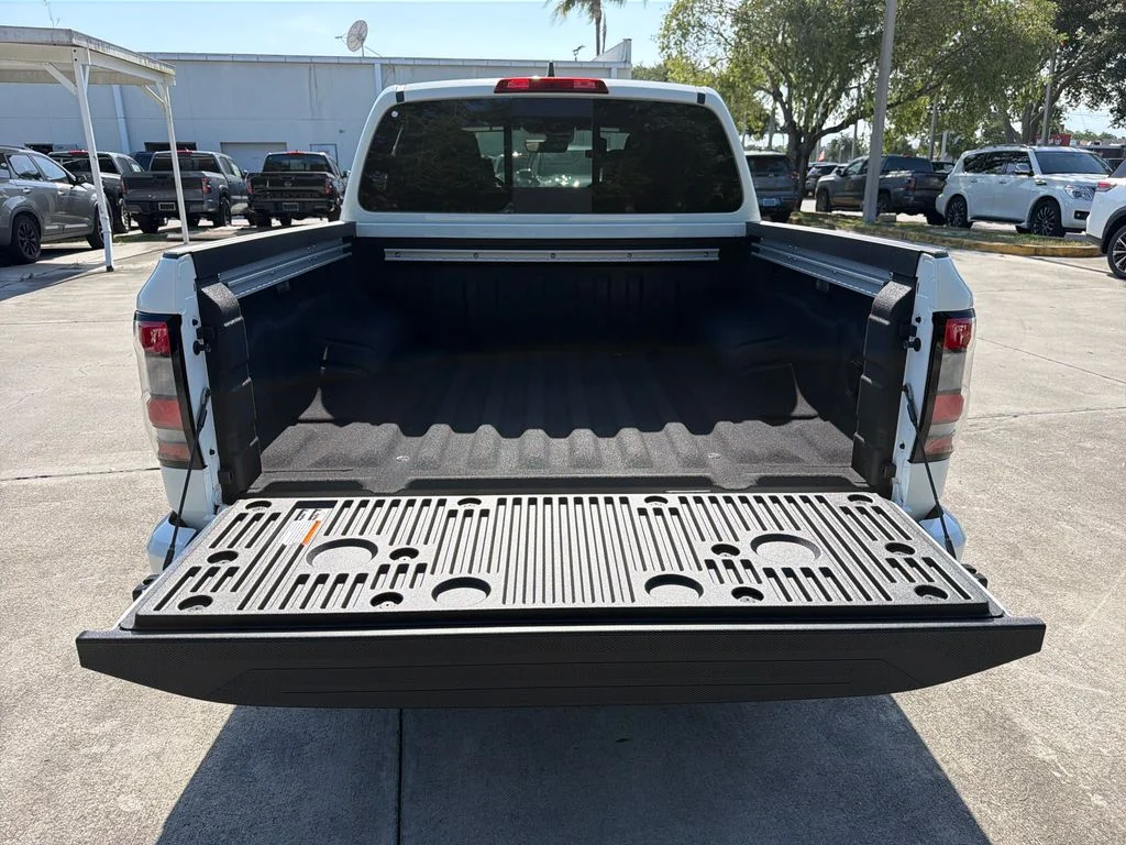 New 2026 Glacier White Nissan Crew Cab PRO-X® image 31