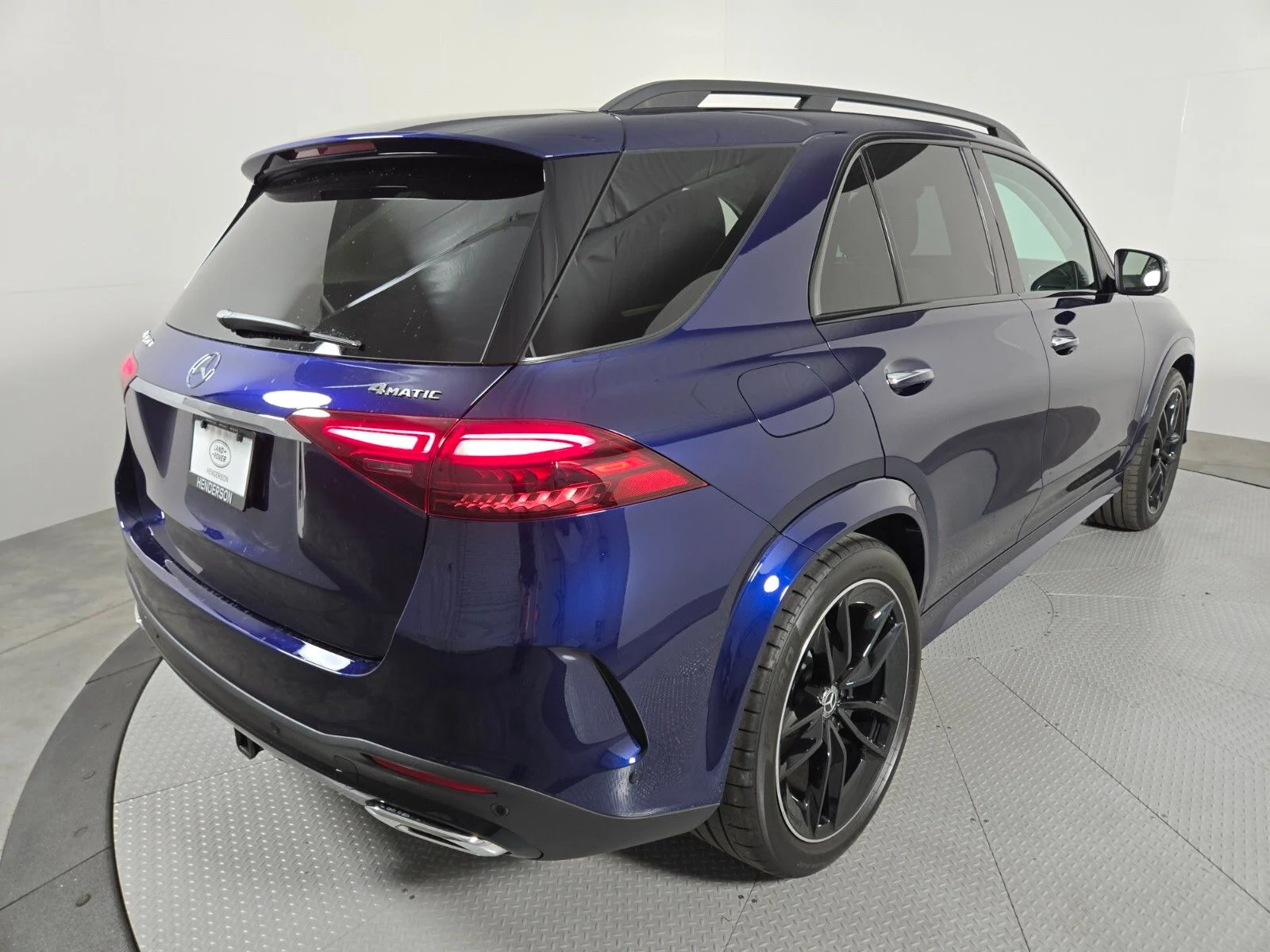 Used 2026 MANUFAKTUR Mystic Blue Metallic Mercedes-Benz GLE 450 image 2