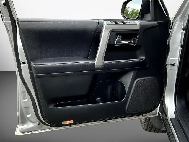 Used 2019 Silver Toyota SR5 image 22