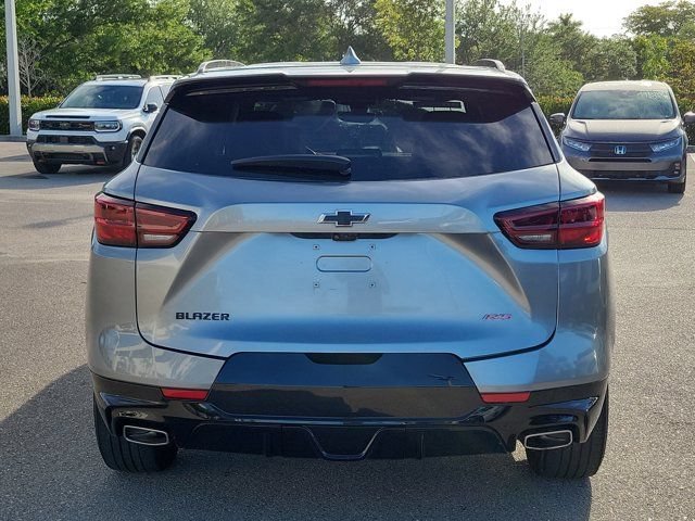 Used 2023 Sterling Gray Metallic Chevrolet RS image 7