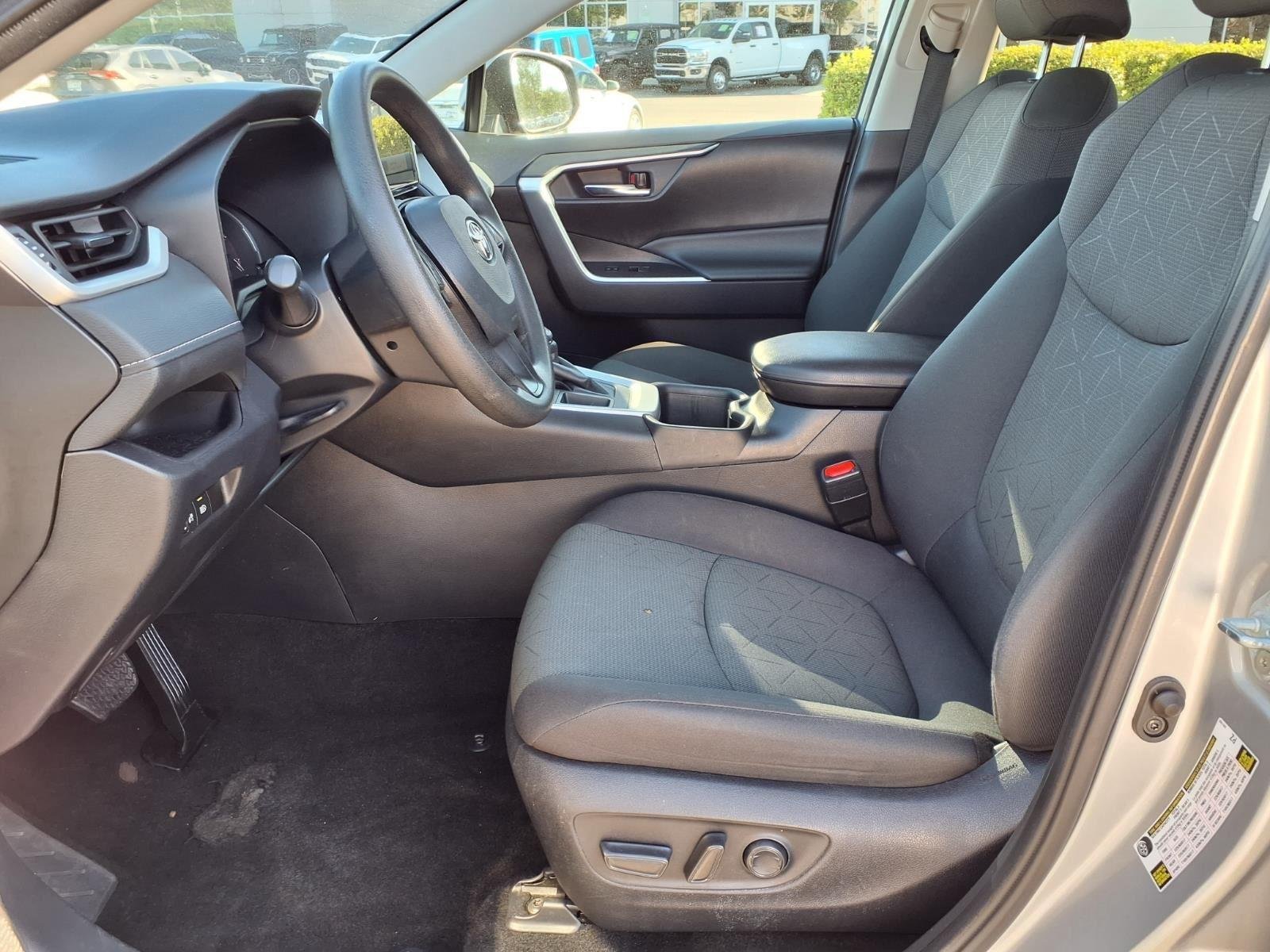 Used 2024  Toyota XLE image 19