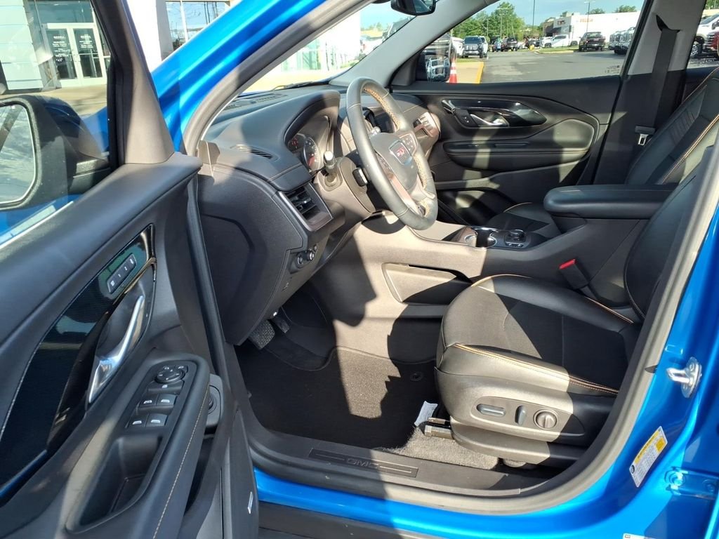 Used 2024 Riptide Metallic GMC AT4 image 20