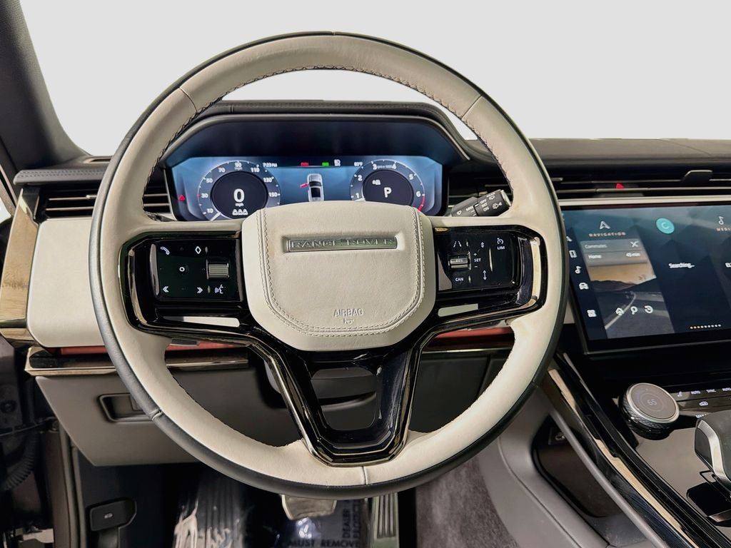 Certified Used 2023  Land Rover SE Dynamic image 11