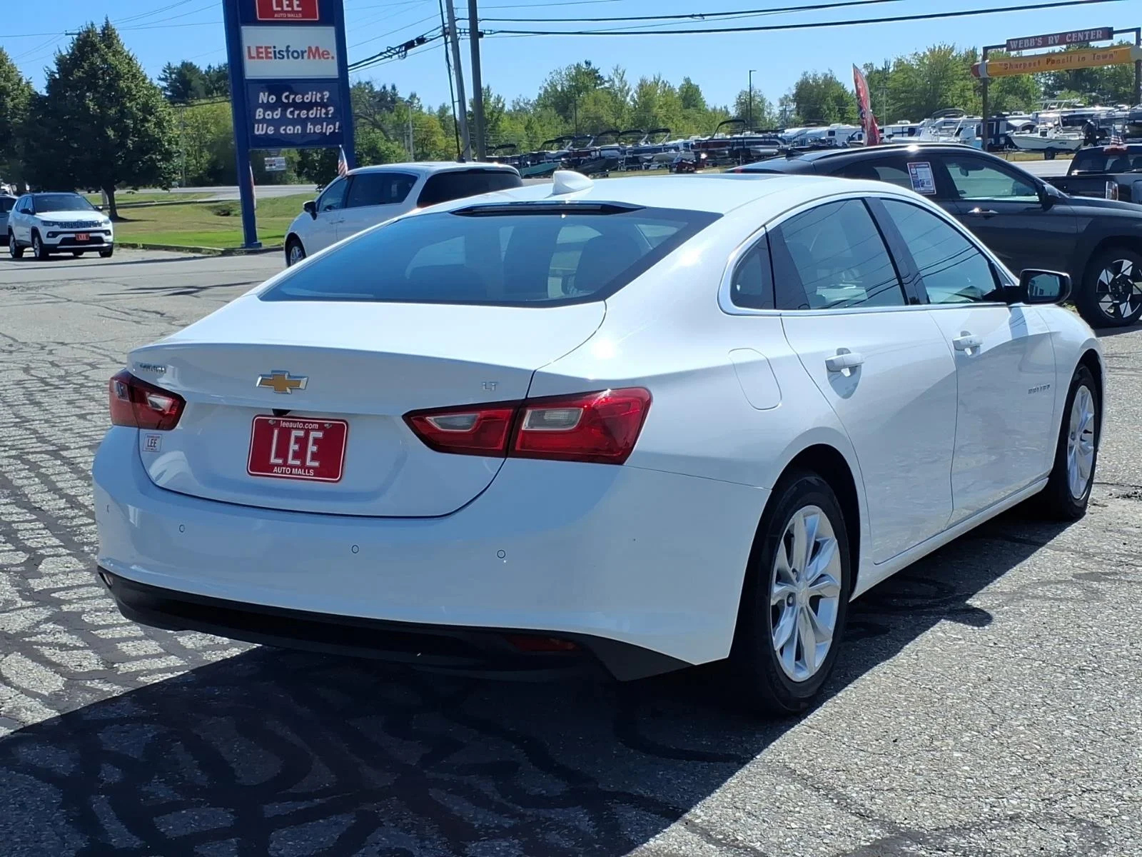 Used 2024 Summit White Chevrolet LT image 5