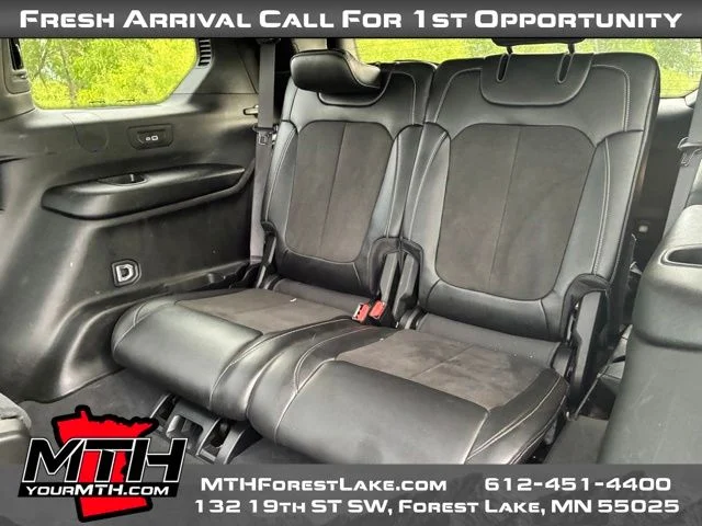 Used 2023 Black Jeep Altitude image 10