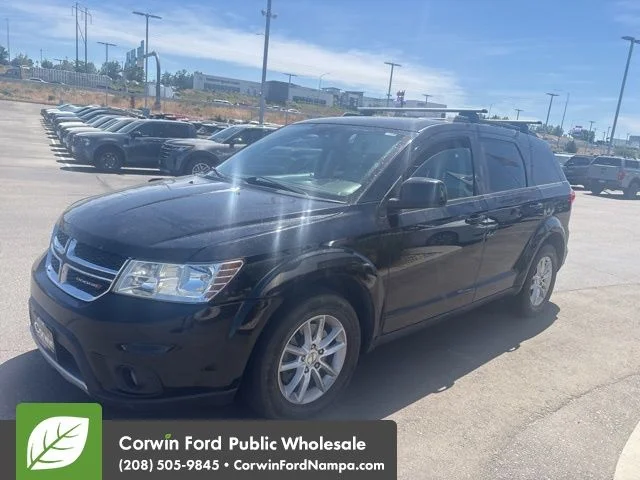 Used 2015 Black Dodge SXT image 6