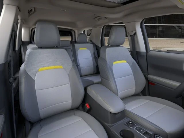New 2026 Oxford White Ford Badlands image 10