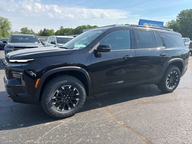 New 2026 Mosaic Black Metallic Chevrolet Z71 image 7