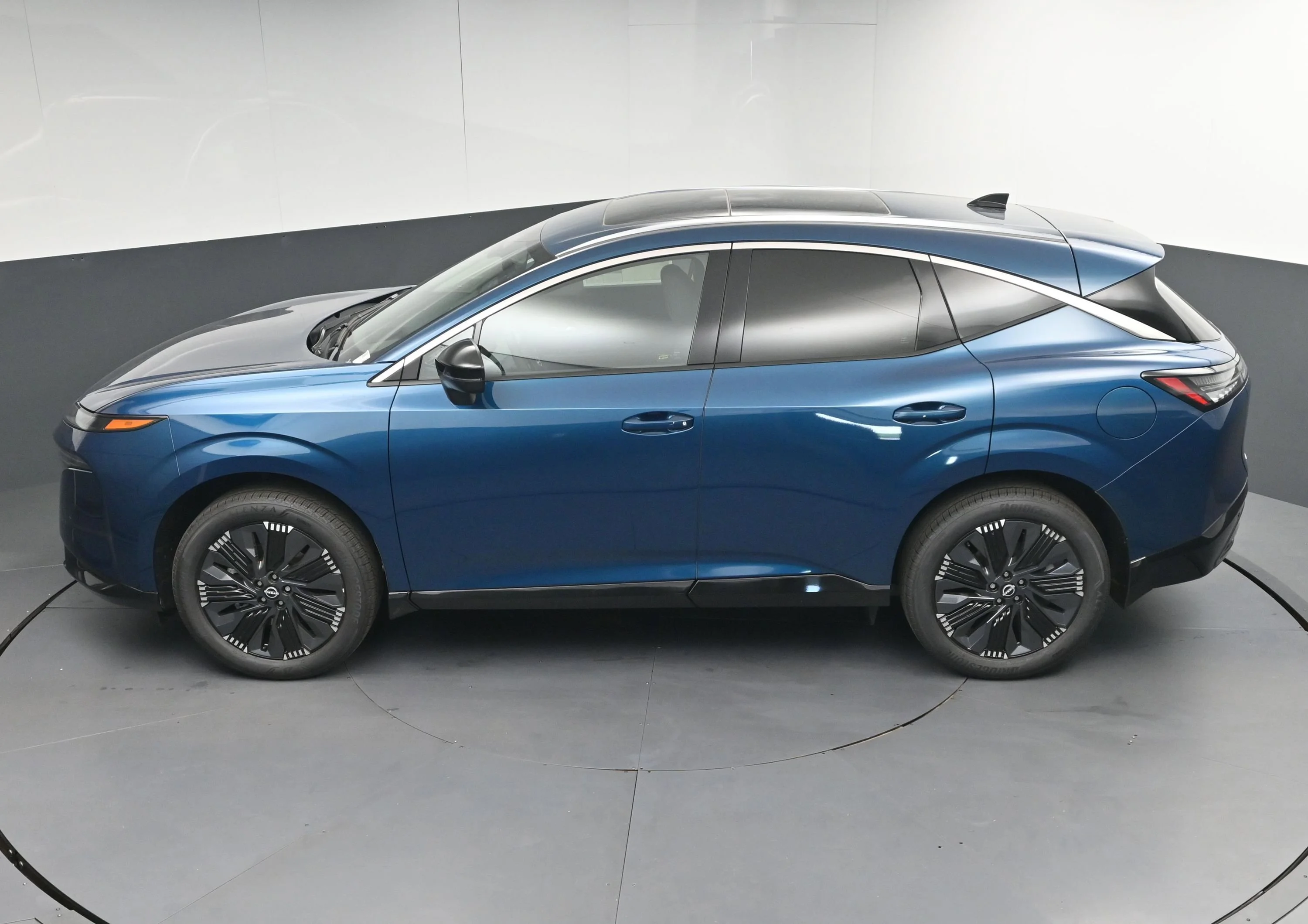 New 2026 Aurora Blue Pearl Metallic Nissan Platinum image 38