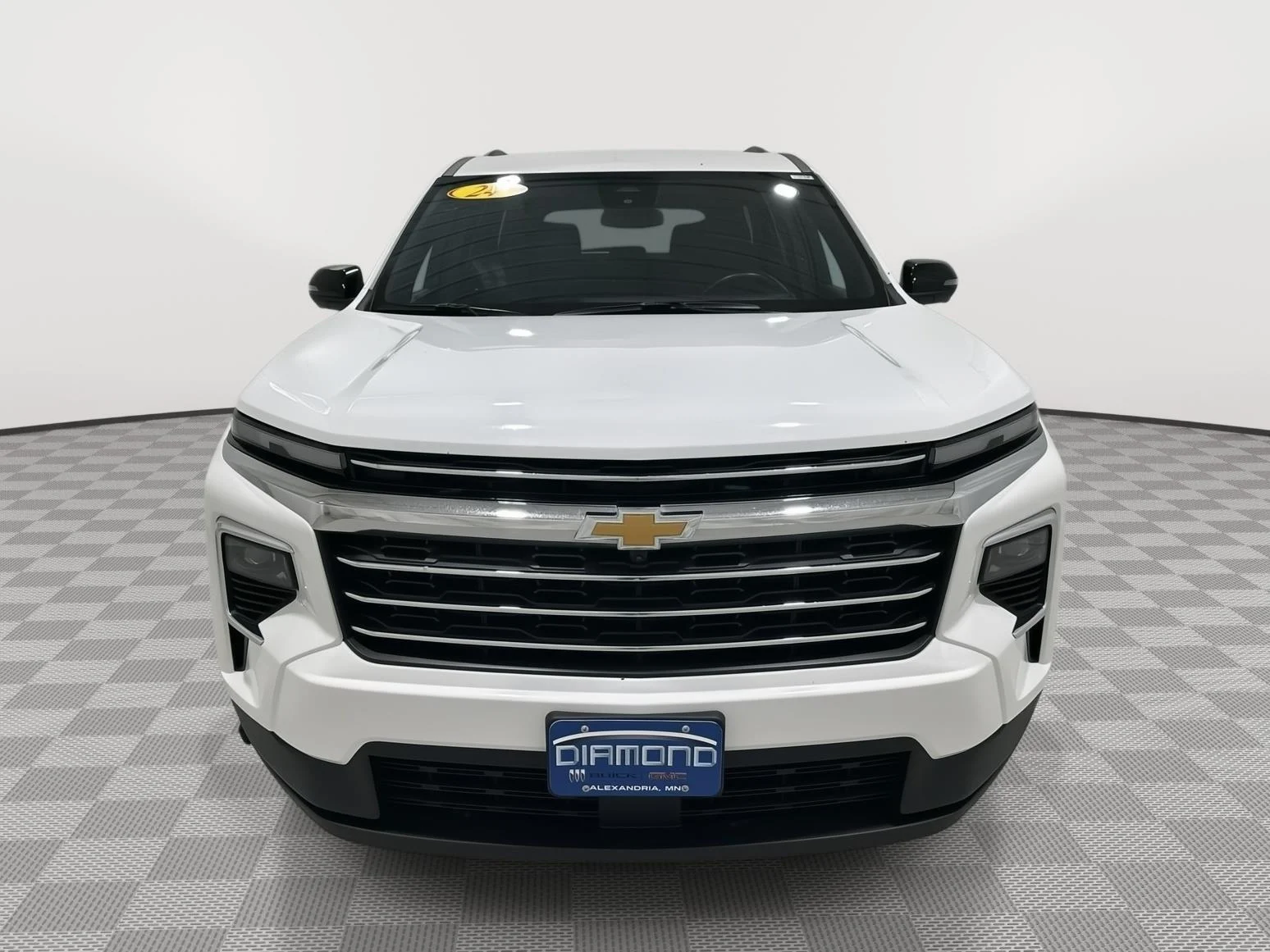 Used 2024 Summit White Chevrolet LT image 8