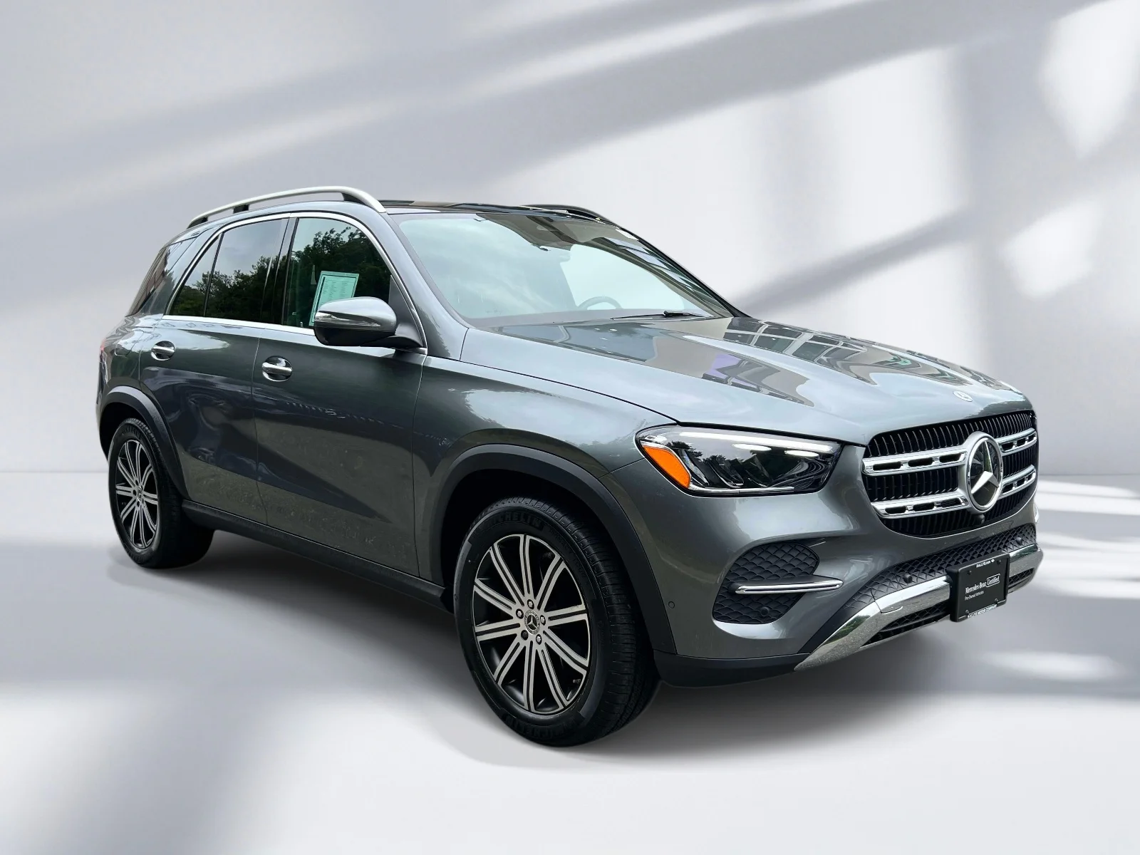 Used 2026  Mercedes-Benz GLE 350 image 2