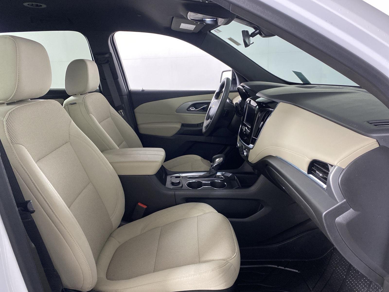 Used 2023 Wh Chevrolet  image 25