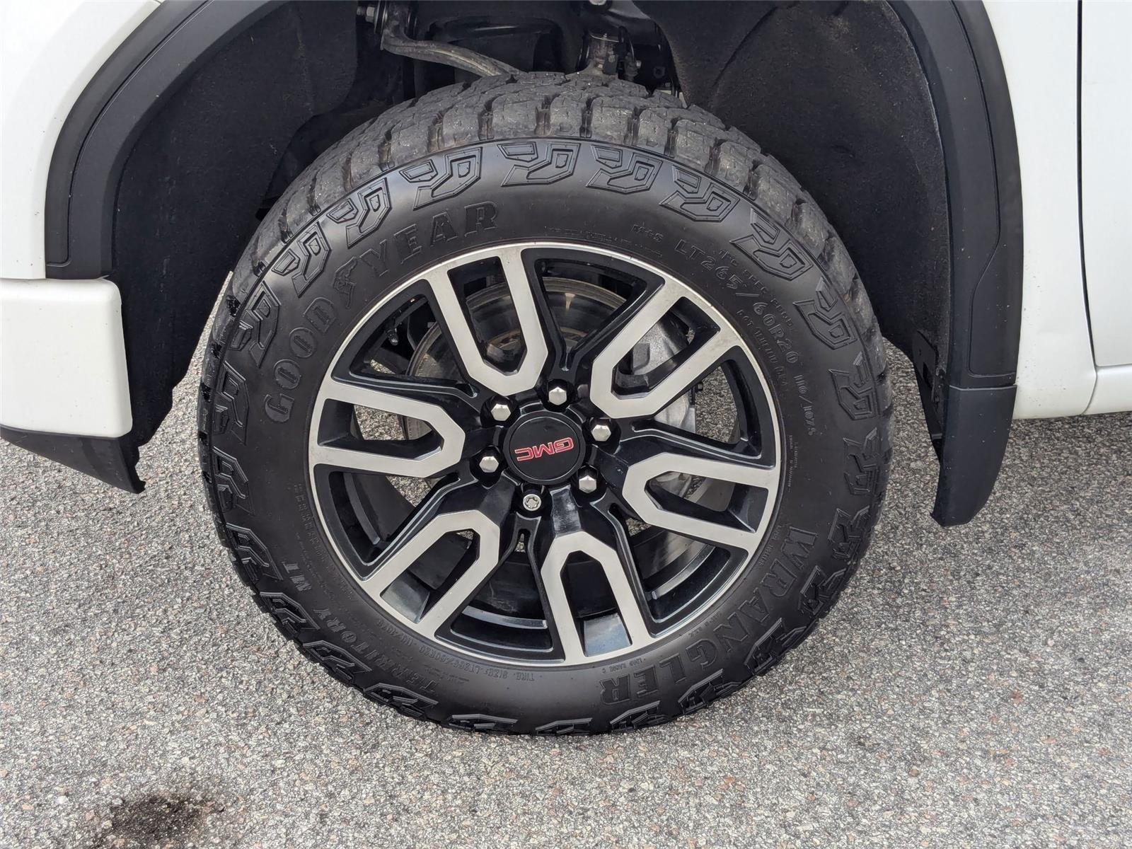 Used 2021 Summit White GMC AT4 image 10