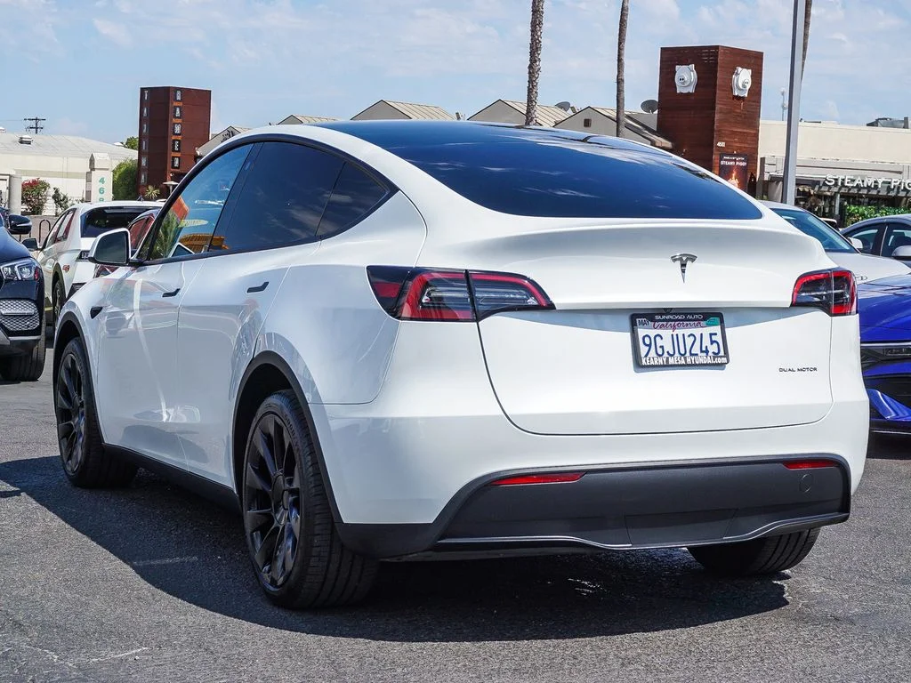 Used 2023 White Tesla Long Range image 5