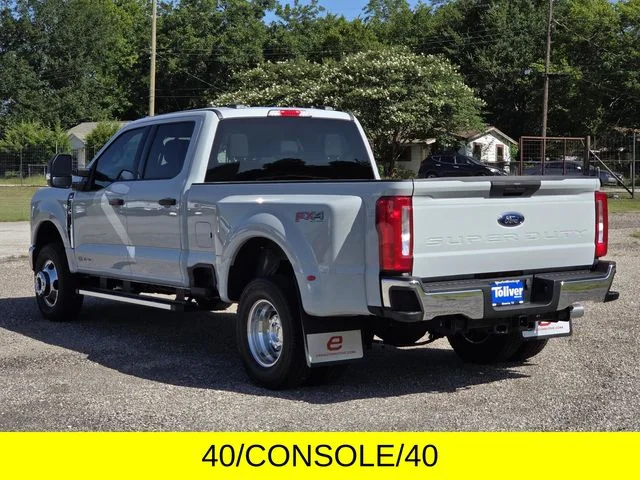 New 2026 Avalanche Ford F-350® XLT image 4