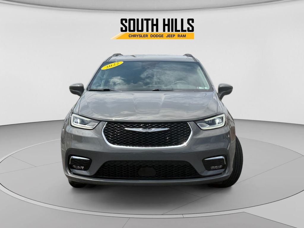Used 2022 White Chrysler Touring L image 8