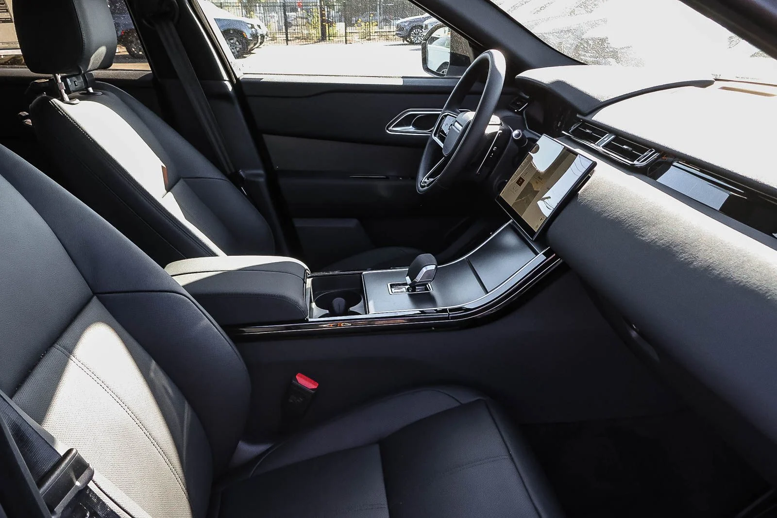 New 2026 Fuji White Land Rover S image 17